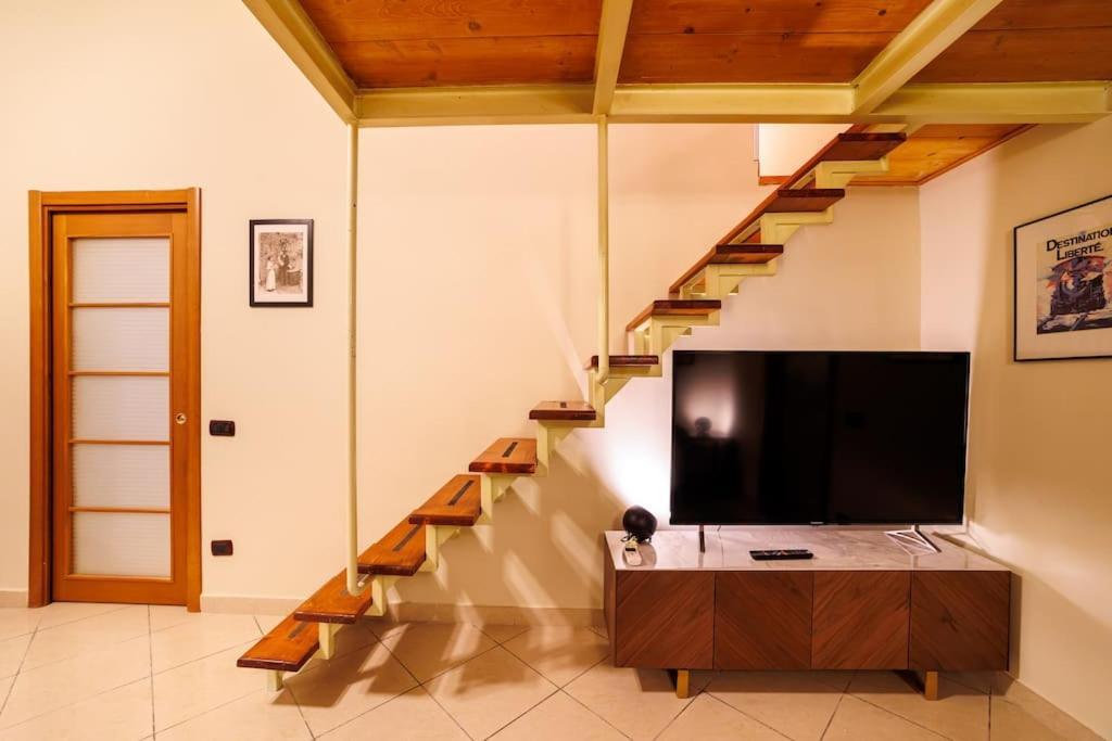 The San Gregorio Armeno Apartment By HouseinNapels Buitenkant foto